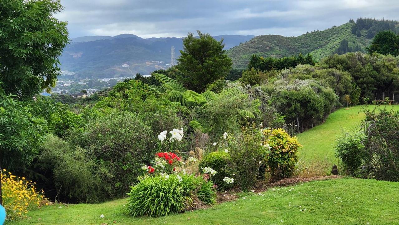 Boutique Art Retreat Hotel Upper Hutt Exterior foto