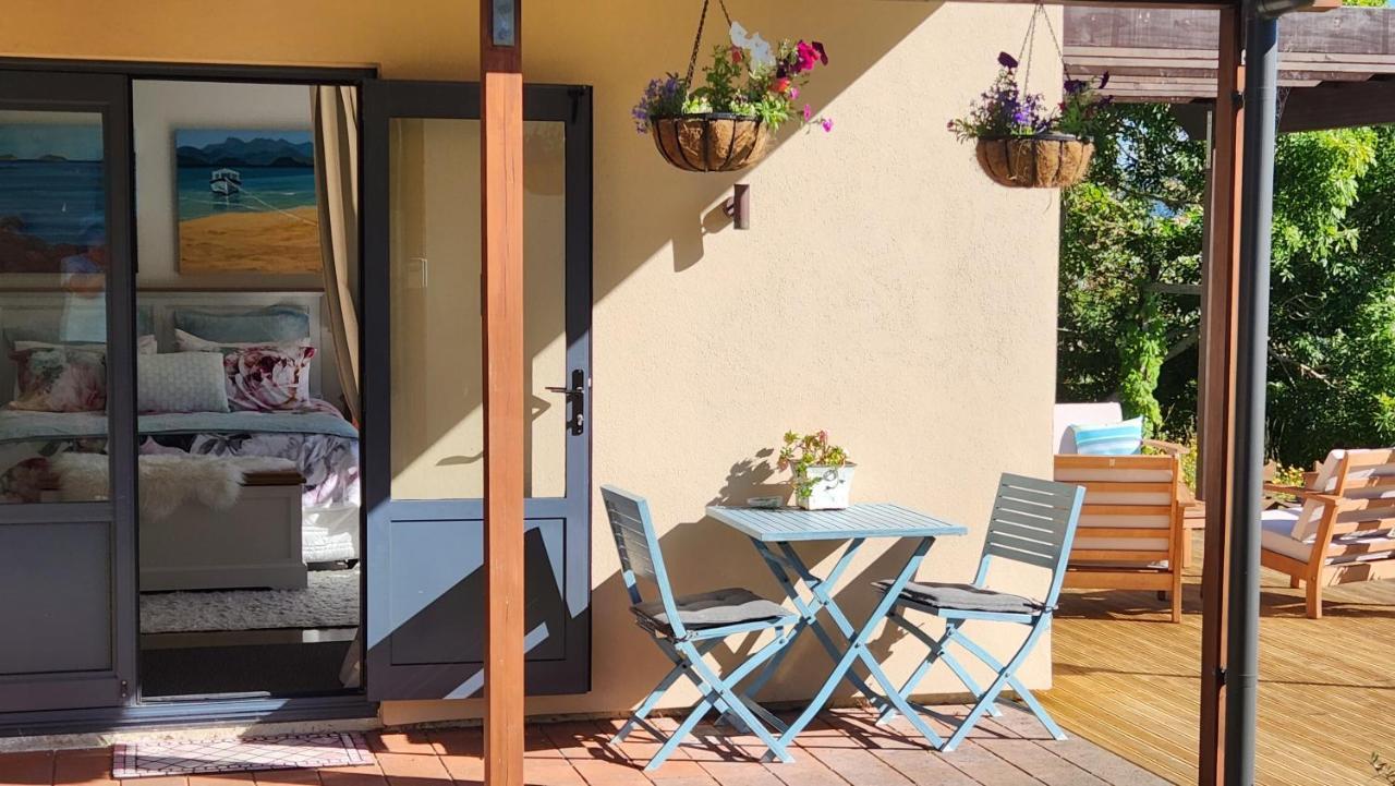 Boutique Art Retreat Hotel Upper Hutt Exterior foto